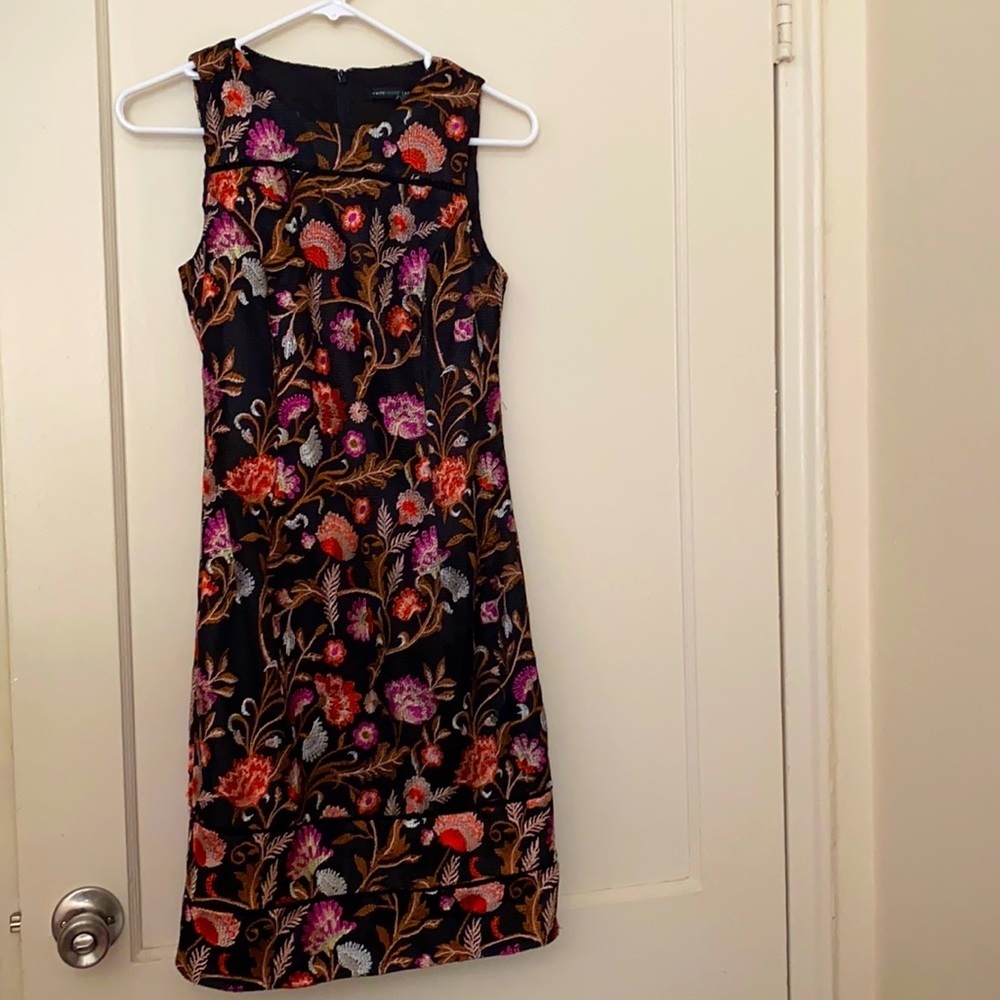 White House black market dress size: 00